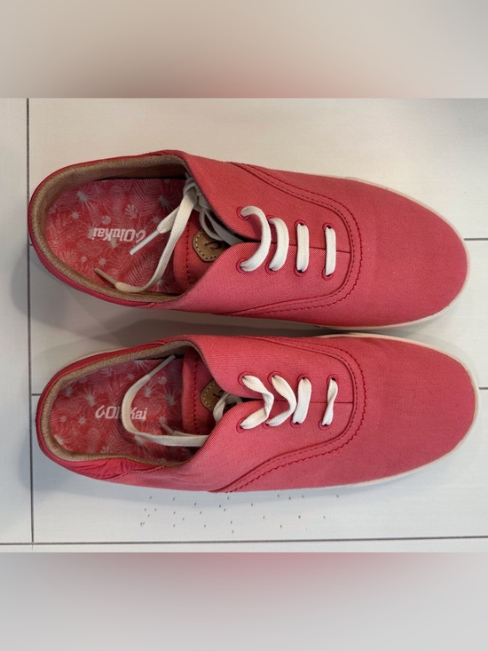 OluKai Shoes - OluKai Pink Canvas Sneakers - Women's W9.5 New Without Box